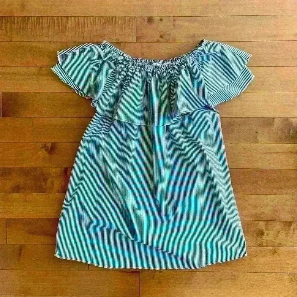 Heart & hips | Ruffle  off the shoulder dress